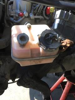 Freightliner M2 106 Power Steering Reservoir