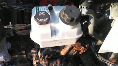 Freightliner M2 106 Power Steering Reservoir