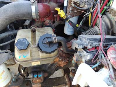 Freightliner M2 106 Power Steering Reservoir