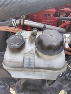 Freightliner M2 106 Left Power Steering Reservoir