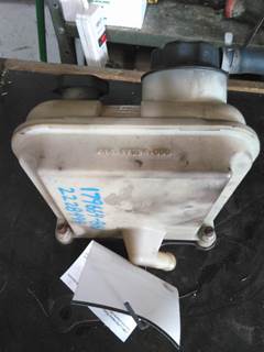 Freightliner M2 106 Power Steering Reservoir