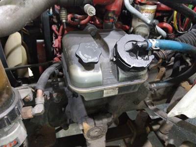 Freightliner M2 106 Left Power Steering Reservoir