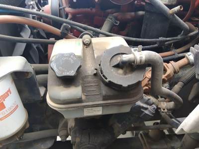 Freightliner M2 106 Power Steering Reservoir