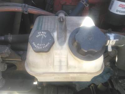 Freightliner M2 106 Left Power Steering Reservoir