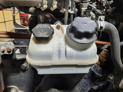 Freightliner M2 106 Left Power Steering Reservoir