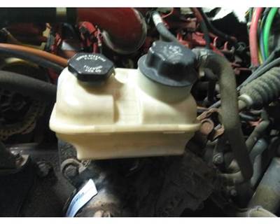 Freightliner M2 106 Left Power Steering Reservoir