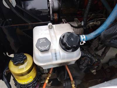 Freightliner MT55 Power Steering Reservoir