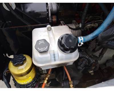 Freightliner MT55 Power Steering Reservoir