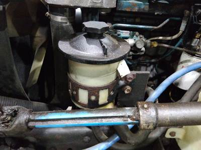 International 4300 Left Power Steering Reservoir
