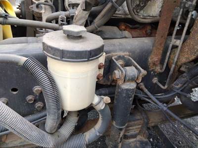 International 4300 Left Power Steering Reservoir