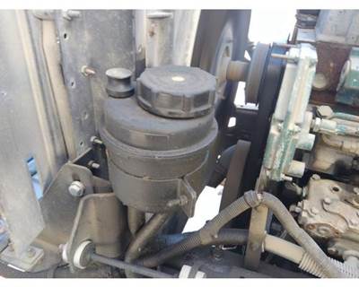 International 4900 Power Steering Reservoir