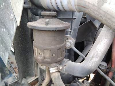 International 9200i Power Steering Reservoir