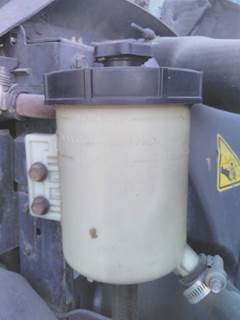 International ProStar Left Power Steering Reservoir for a International PROSTAR 122
