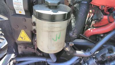 International ProStar Left Power Steering Reservoir for a International PROSTAR 122