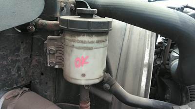 International ProStar Left Power Steering Reservoir for a International PROSTAR 122