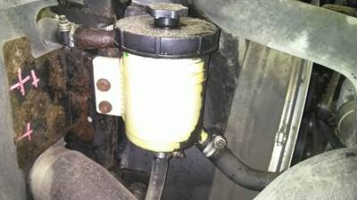 International ProStar Left Power Steering Reservoir for a International PROSTAR 122