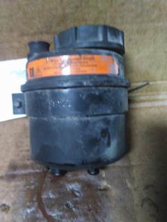 Mack Pinnacle CXU612 Left Power Steering Reservoir for a Mack CXU612