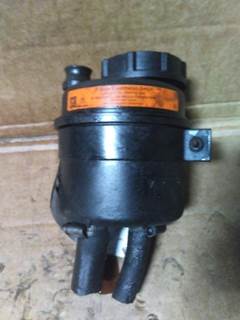 Mack Pinnacle CXU612 Left Power Steering Reservoir for a Mack CXU612