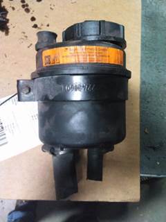 Mack Pinnacle CXU612 Left Power Steering Reservoir for a Mack CXU612