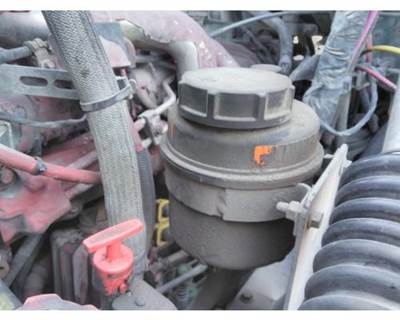 Mack Pinnacle CXU612 Left Power Steering Reservoir for a Mack CXU612