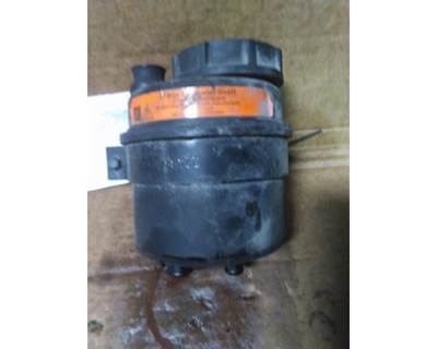 Mack Pinnacle CXU612 Left Power Steering Reservoir for a Mack CXU612