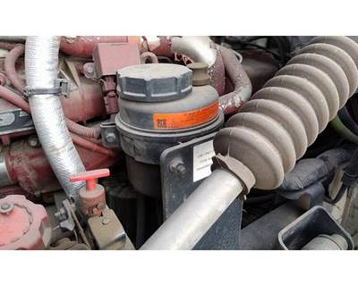 Mack Pinnacle CXU612 Power Steering Reservoir for a Mack CXU612