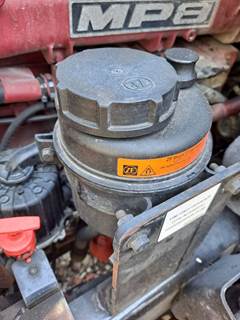 Mack Pinnacle CXU613 Left Power Steering Reservoir for a Mack CXU613