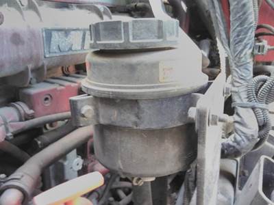 Mack Pinnacle CXU613 Left Power Steering Reservoir for a Mack CXU613
