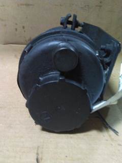 Mack Pinnacle CXU613 Left Power Steering Reservoir for a Mack CXU613