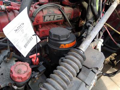 Mack Pinnacle CXU613 Left Power Steering Reservoir for a Mack CXU613
