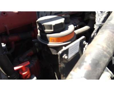 Mack Pinnacle CXU613 Left Power Steering Reservoir for a Mack CXU613