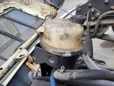 Peterbilt 587 Power Steering Reservoir