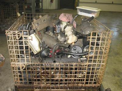 BASKET OF USED POWER STEERING RESERVOIRS  ( VARIUOS MAKES AND MODELS) 