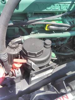 Volvo VNL Power Steering Reservoir