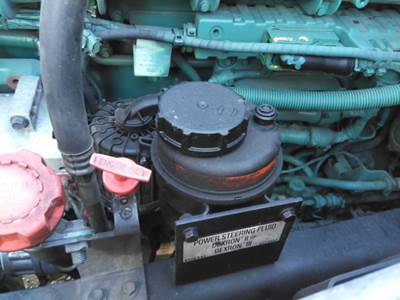 Volvo VNL Power Steering Reservoir