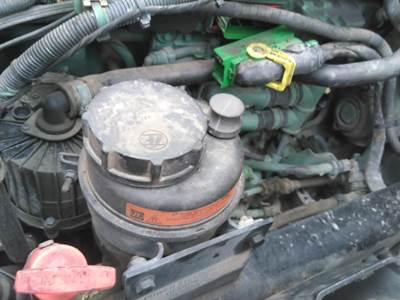 Volvo VNL Left Power Steering Reservoir