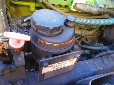 Volvo VNL Power Steering Reservoir