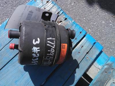 Volvo VNL Power Steering Reservoir