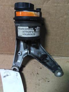 Volvo VNL Power Steering Reservoir