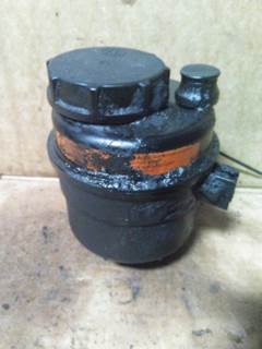Volvo VNL Power Steering Reservoir