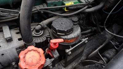 Volvo VNL Power Steering Reservoir