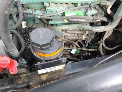 Volvo VNL Left Power Steering Reservoir