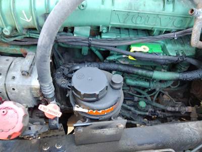 Volvo VNL Left Power Steering Reservoir