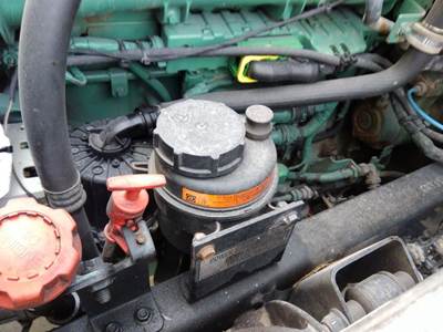 Volvo VNL Left Power Steering Reservoir