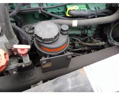 Volvo VNL Power Steering Reservoir