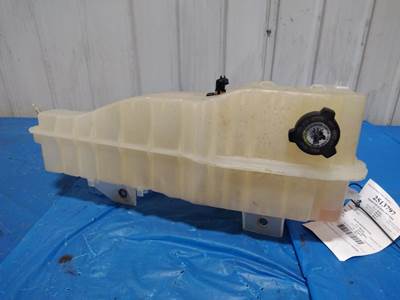 Freightliner Cascadia 113 Radiator Overflow Bottle / Surge Tank