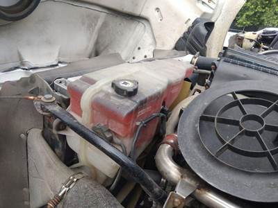 Freightliner Cascadia 113 Radiator Overflow Bottle / Surge Tank