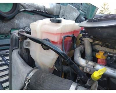 Freightliner Cascadia 113 Radiator Overflow Bottle / Surge Tank