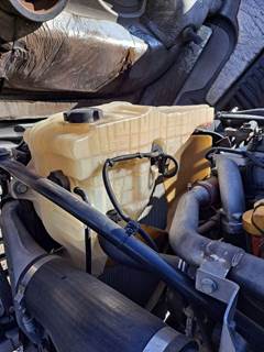 Freightliner Cascadia 125 Radiator Overflow Bottle / Surge Tank