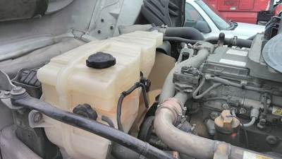 Freightliner Cascadia 125 Radiator Overflow Bottle / Surge Tank